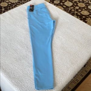Women’s Under Armour leggings.